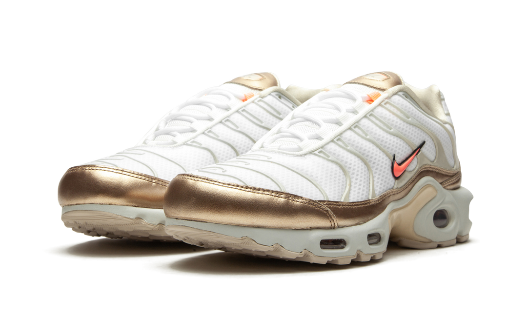 NIKE AIR MAX PLUS LIGHT OREWOOD BROWN WOMENS