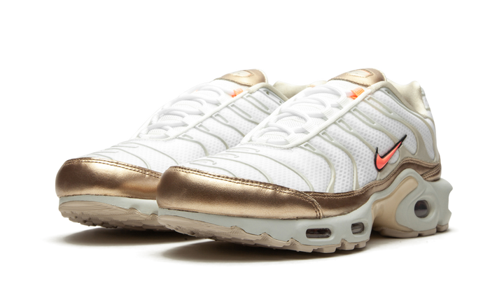NIKE AIR MAX PLUS LIGHT OREWOOD BROWN WOMENS