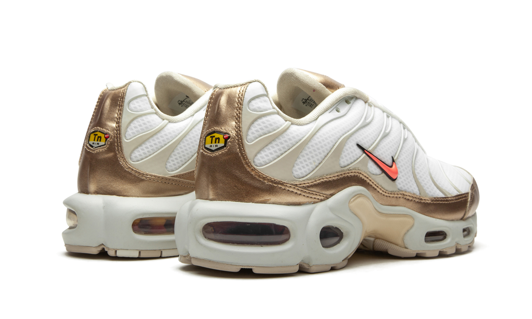 NIKE AIR MAX PLUS LIGHT OREWOOD BROWN WOMENS