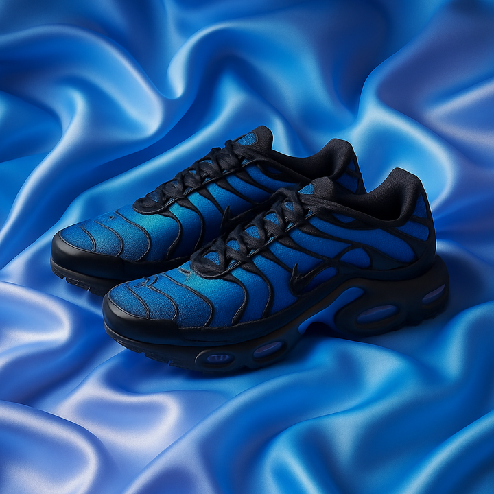 NIKE AIR MAX PLUS OLDER KIDS&