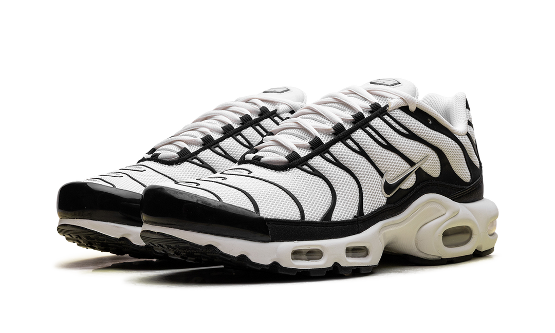 NIKE AIR MAX PLUS PANDA
