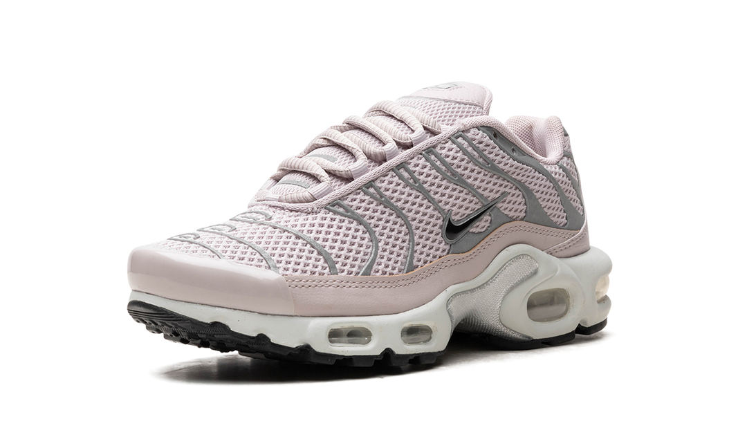 NIKE AIR MAX PLUS PLATINUM VIOLET WOMENS