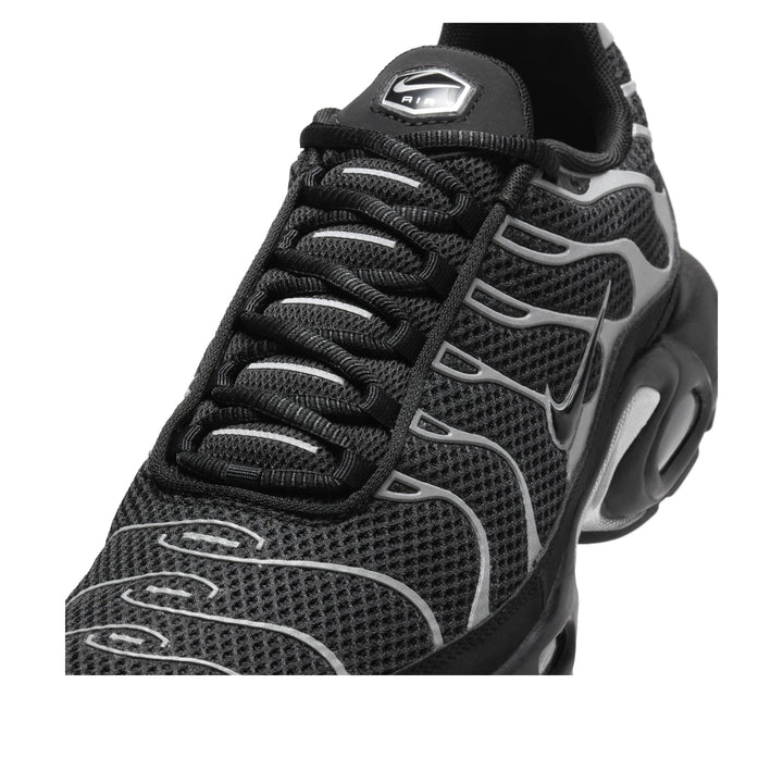 NIKE AIR MAX PLUS PREMIUM BLACK REFLECTIVE SILVER