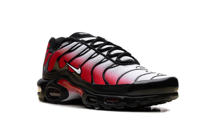NIKE AIR MAX PLUS PURE PLATINUM UNIVERSITY RED BLACK WHITE