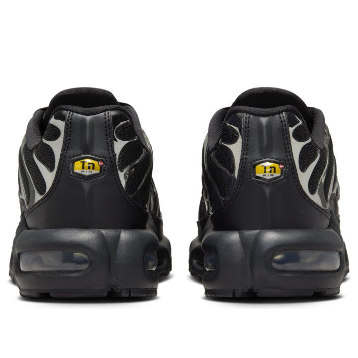 NIKE AIR MAX PLUS SE BLACK CHROME WOMENS