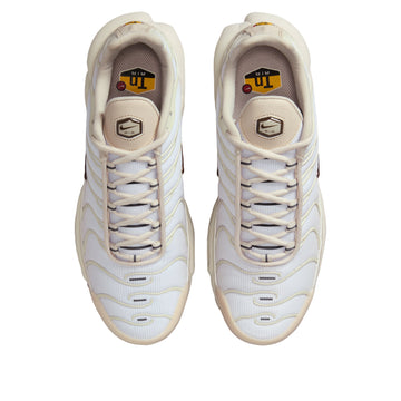 NIKE AIR MAX PLUS SE LIGHT OREWOOD BROWN (WOMEN'S) — Stock