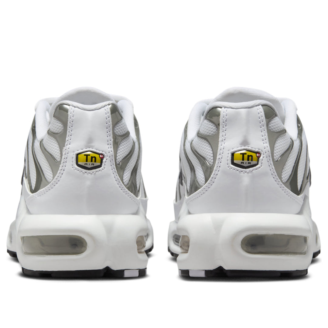NIKE AIR MAX PLUS SE WHITE METALLIC SILVER (WOMEN&