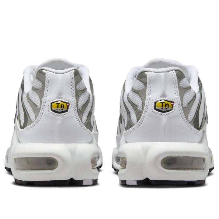 NIKE AIR MAX PLUS SE WHITE METALLIC SILVER (WOMEN&