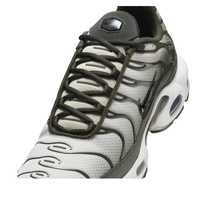 NIKE AIR MAX PLUS SEQUOIA CARGO KHAKI