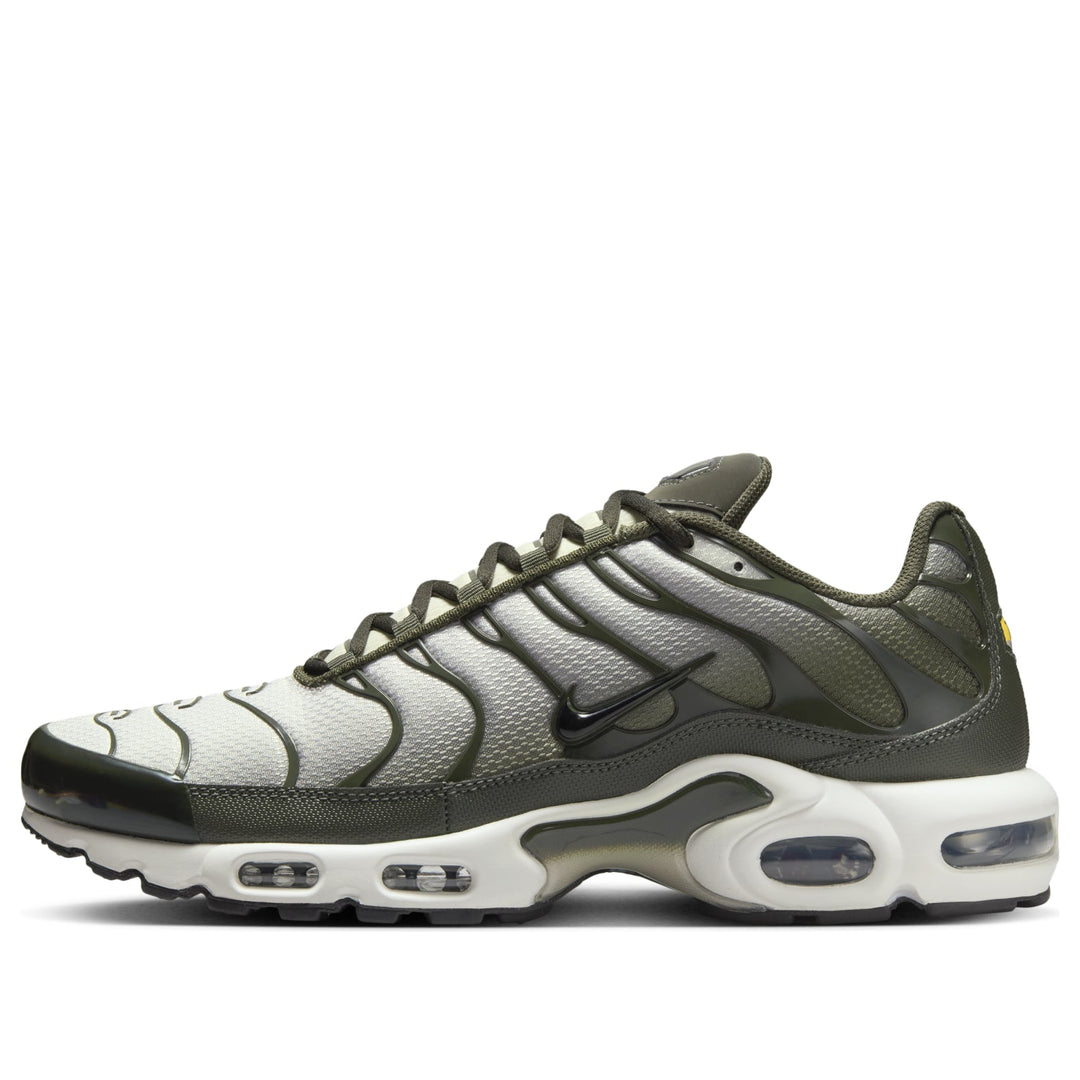 NIKE AIR MAX PLUS SEQUOIA CARGO KHAKI