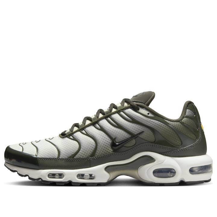 NIKE AIR MAX PLUS SEQUOIA CARGO KHAKI