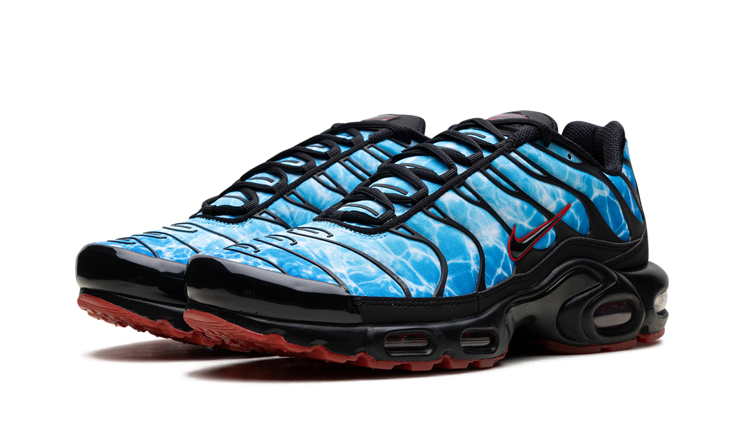 NIKE AIR MAX PLUS SHARK ATTACK