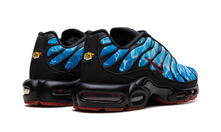 NIKE AIR MAX PLUS SHARK ATTACK