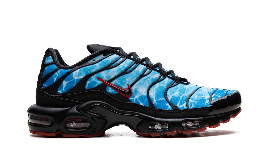 NIKE AIR MAX PLUS SHARK ATTACK
