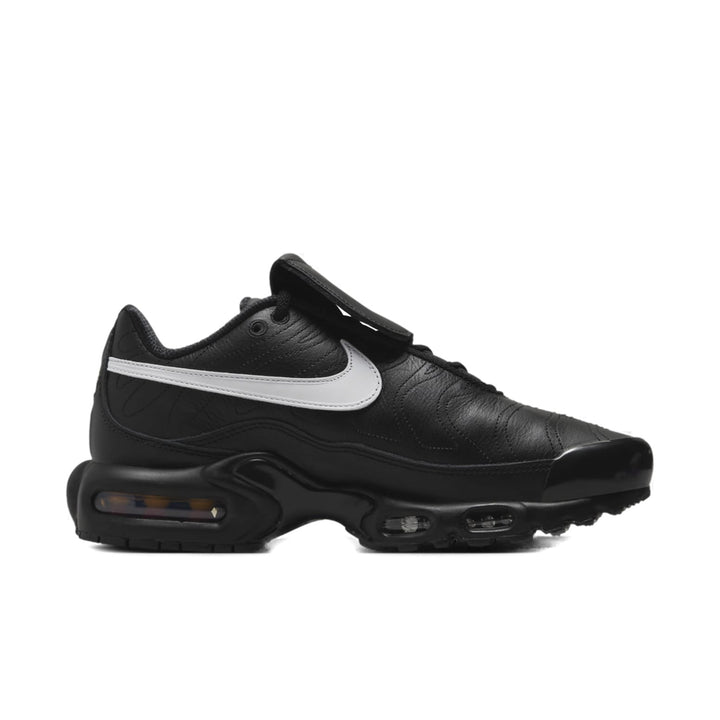 NIKE AIR MAX PLUS TIEMPO BLACK WHITE (WOMEN&