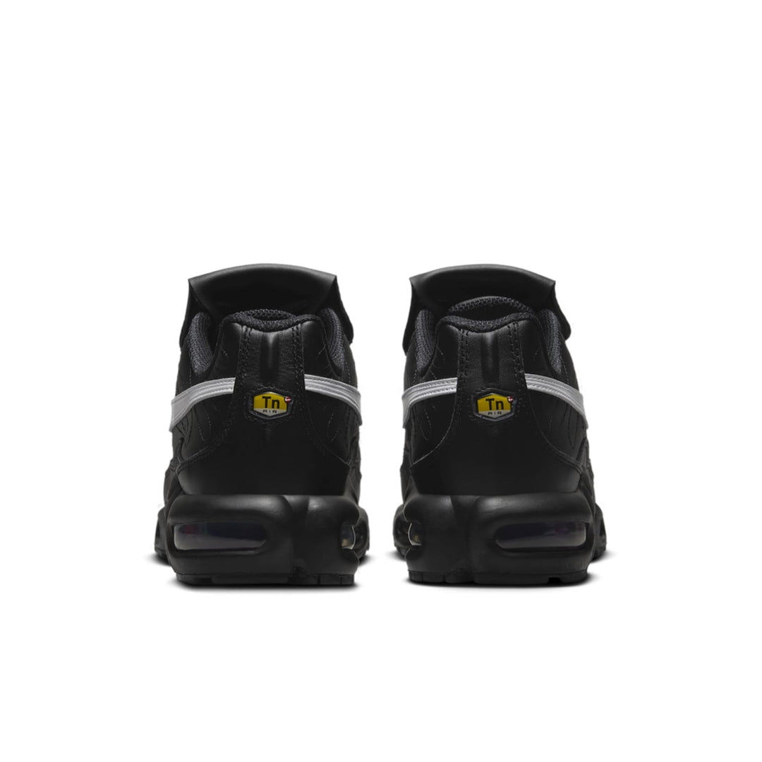 NIKE AIR MAX PLUS TIEMPO BLACK WHITE (WOMEN&