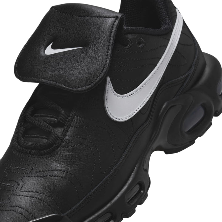 NIKE AIR MAX PLUS TIEMPO BLACK WHITE (WOMEN&