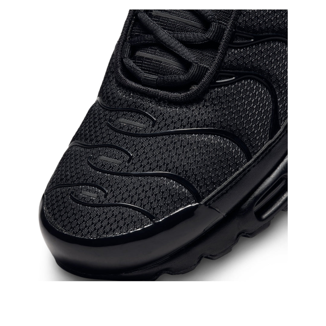 NIKE AIR MAX PLUS TRIPLE BLACK