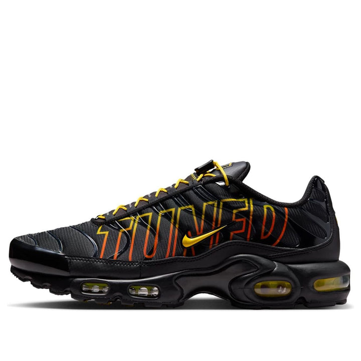 NIKE AIR MAX PLUS &