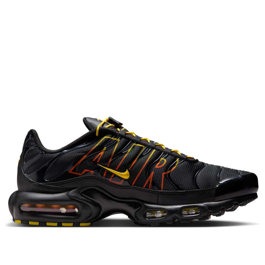 NIKE AIR MAX PLUS &