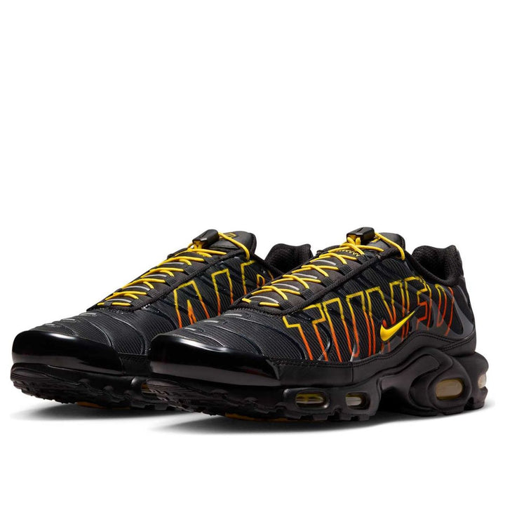 NIKE AIR MAX PLUS &