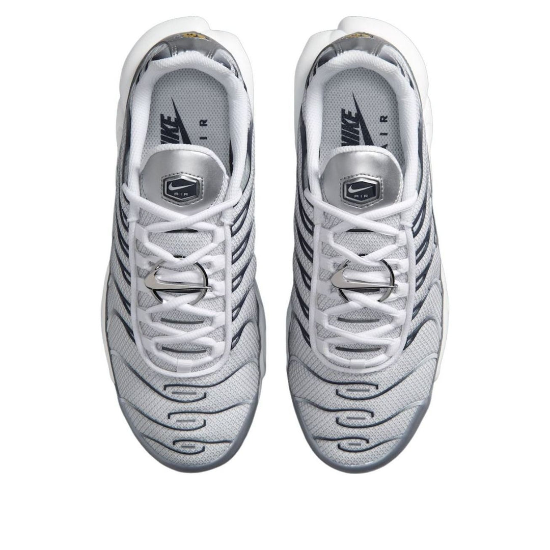 NIKE AIR MAX PLUS WHITE ASHEN SLATE METALLIC SILVER (WOMEN&