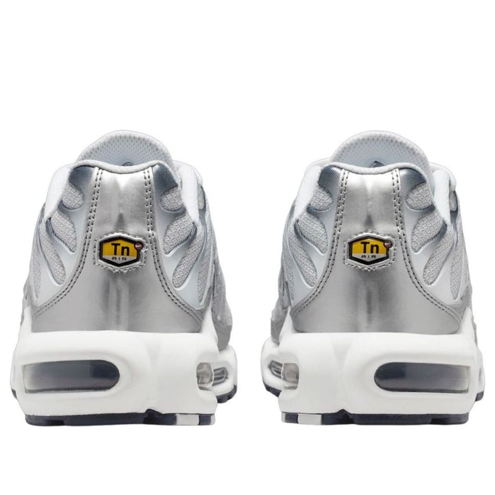 NIKE AIR MAX PLUS WHITE ASHEN SLATE METALLIC SILVER (WOMEN&