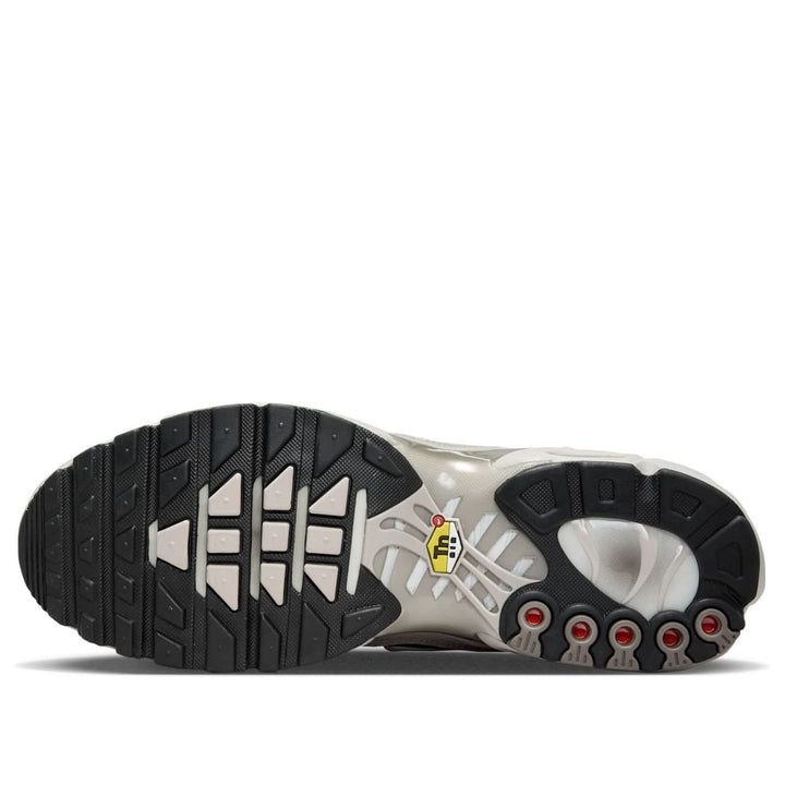 NIKE AIR MAX PLUS YEAR OF THE SNAKE