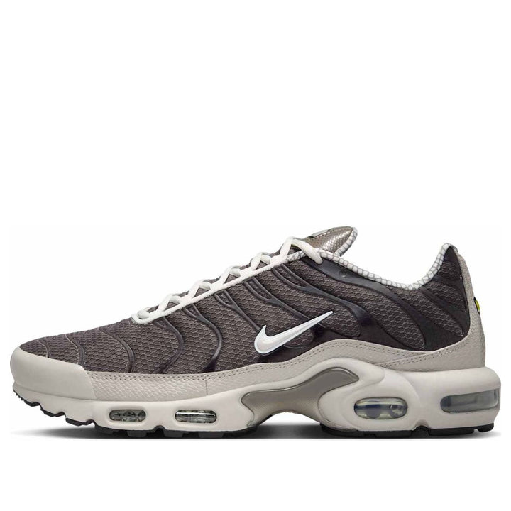 NIKE AIR MAX PLUS YEAR OF THE SNAKE