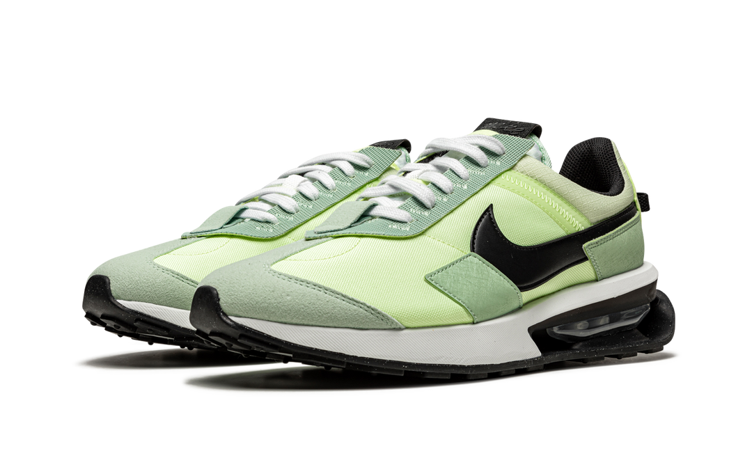 NIKE AIR MAX PRE-DAY LIQUID LIME