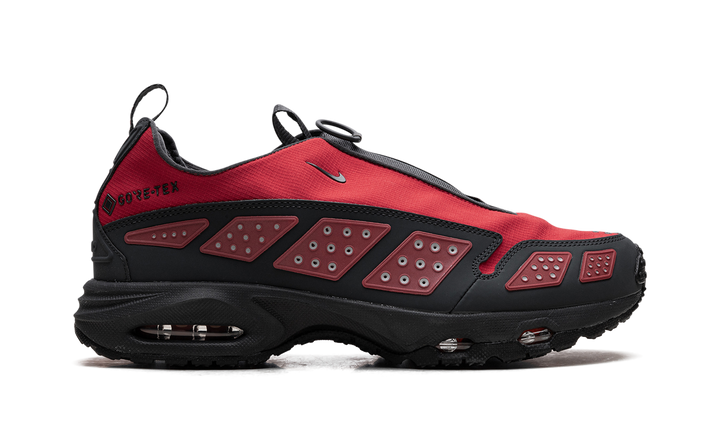 NIKE AIR MAX SUNDER GORE-TEX HYPER CRIMSON WOMENS