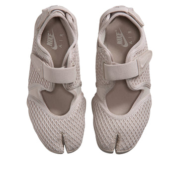 NIKE AIR RIFT CREAM LIGHT OREWOOD BROWN (WOMEN'S)