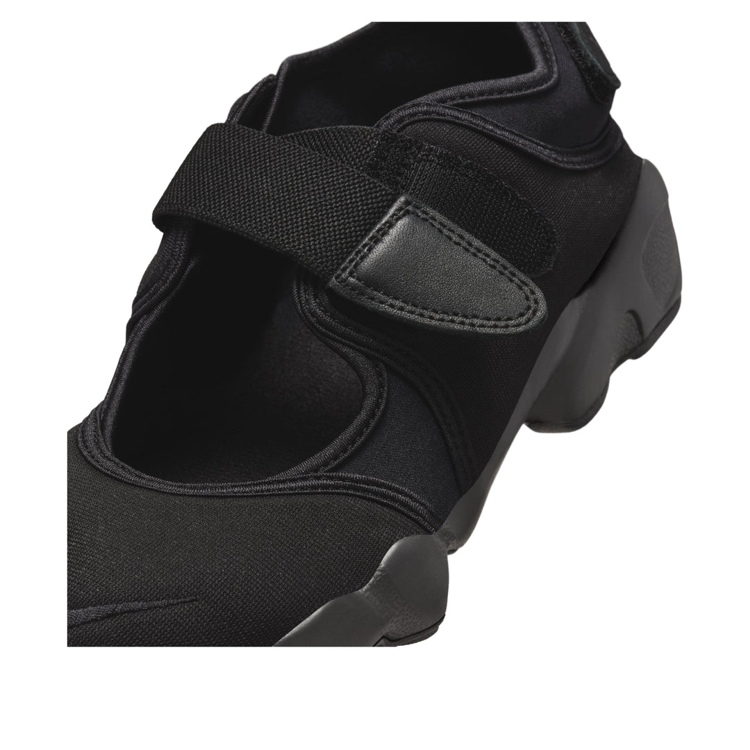 NIKE AIR RIFT TRIPLE BLACK (WOMEN&