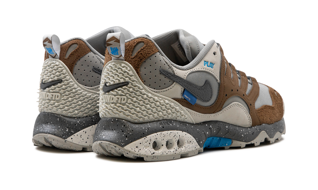 NIKE AIR TERRA HUMARA UNDEFEATED ARCHAEO