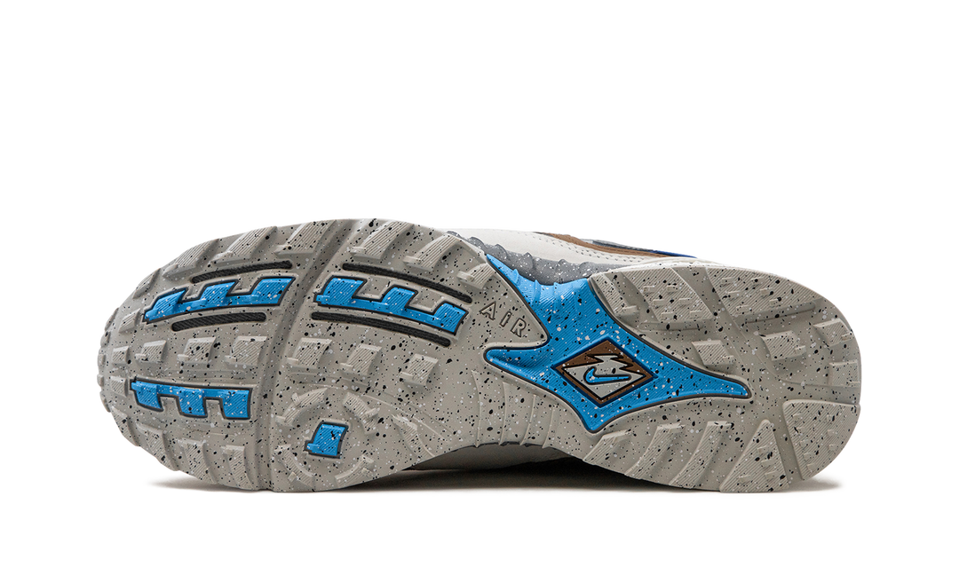 NIKE AIR TERRA HUMARA UNDEFEATED ARCHAEO