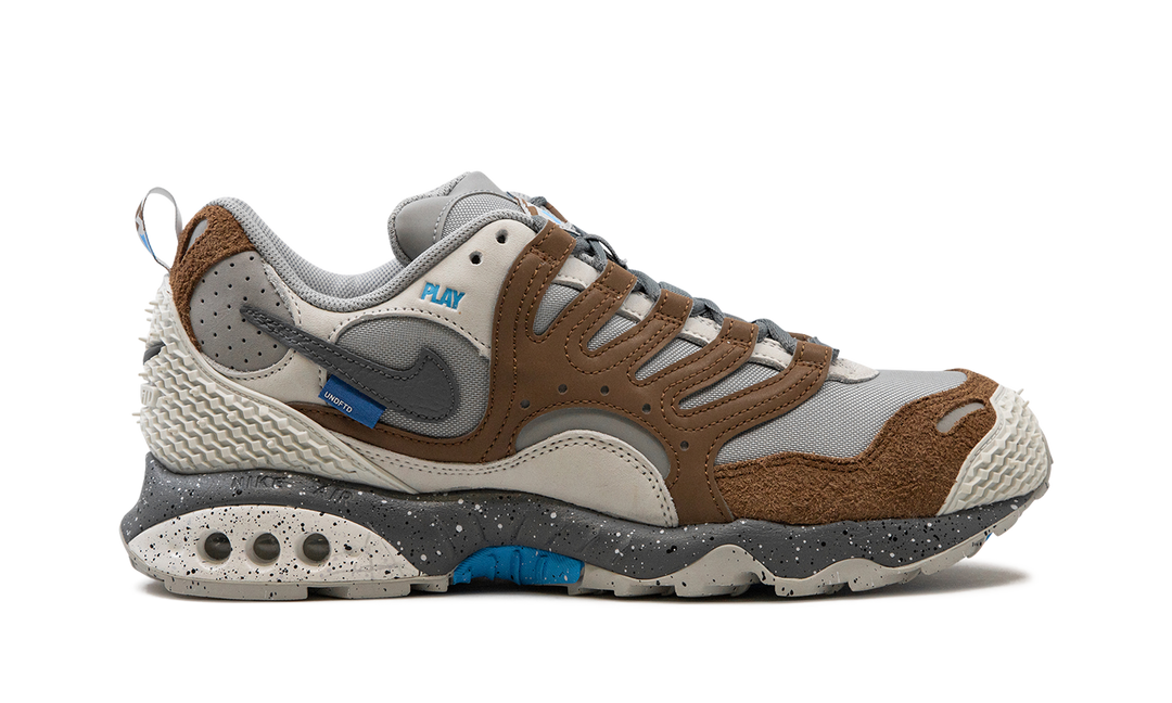 NIKE AIR TERRA HUMARA UNDEFEATED ARCHAEO