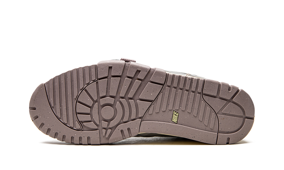 NIKE AIR TRAINER 1 UTILITY LIGHT SMOKE GREY