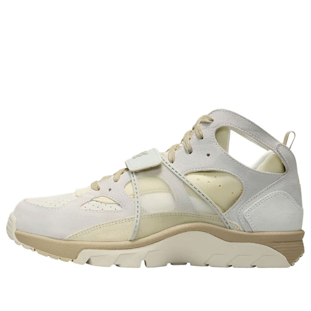 NIKE AIR TRAINER HUARACHE SAIL