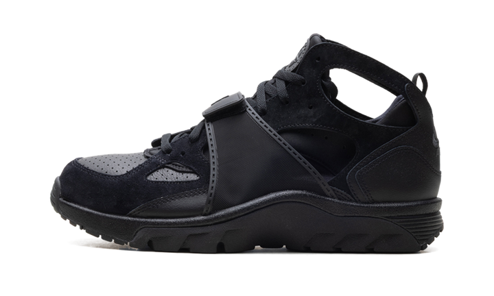 NIKE AIR TRAINER HUARACHE TRIPLE BLACK