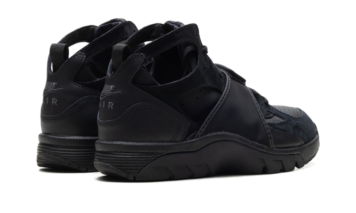 NIKE AIR TRAINER HUARACHE TRIPLE BLACK