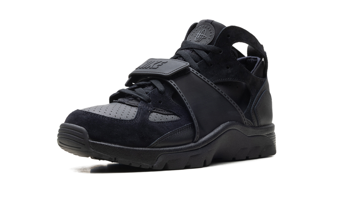 NIKE AIR TRAINER HUARACHE TRIPLE BLACK