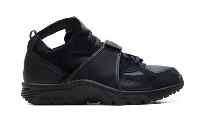 NIKE AIR TRAINER HUARACHE TRIPLE BLACK