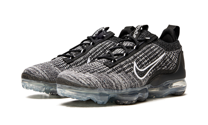 NIKE AIR VAPORMAX 2021 FK OREO WOMENS