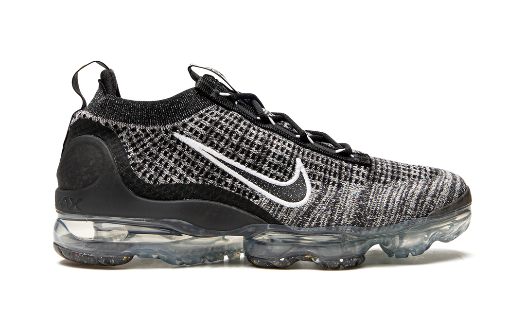 NIKE AIR VAPORMAX 2021 FK OREO WOMENS