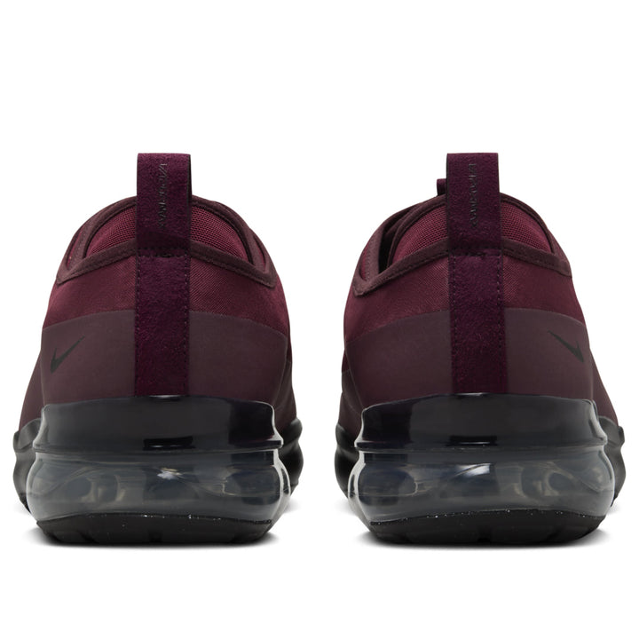 NIKE AIR VAPORMAX MOC ROAM DARK TEAM RED BLACK