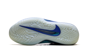 NIKE AIR ZOOM GT CUT 4 PREHEAT — Stock