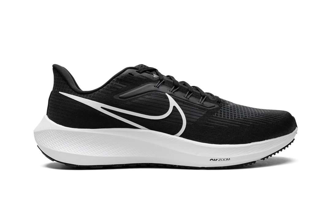 NIKE AIR ZOOM PEGASUS 39 BLACK WHITE