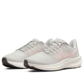 NIKE AIR ZOOM PEGASUS 39 LIGHT IRON ORE ATMOSPHERE WOMENS — Stock