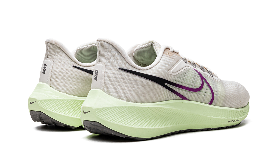 NIKE AIR ZOOM PEGASUS 39 RED PLUM BARELY VOLT