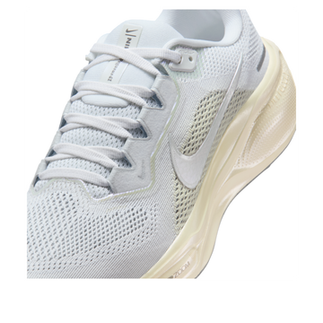 NIKE AIR ZOOM PEGASUS 41 WHITE CHALK SEA GLASS WOMENS — Stock